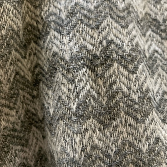 COPY - Grey patterned cashmere blanket scarf/wrap - Picture 6 of 9